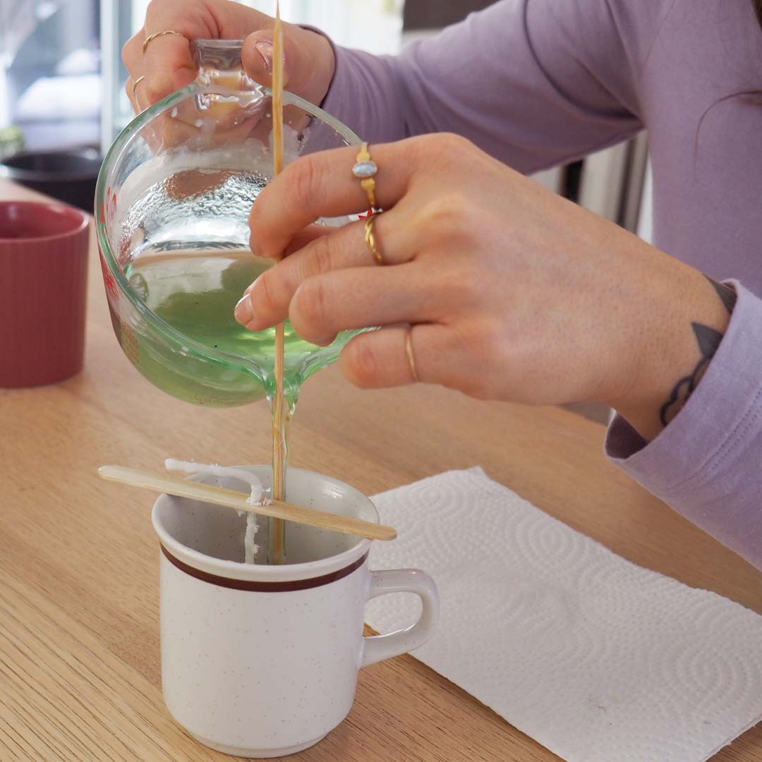 Atelier créatif - Chandelle dans une tasse